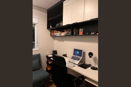 Apartamento à venda com 65m², 2 quartos e 1 vagaEscritório