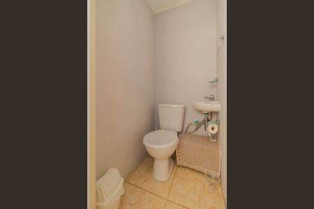 Apartamento à venda com 76m², 3 quartos e 1 vaga Apartamento à venda com 76m², 3 quartos e 1 vagaBanheiro de serviço