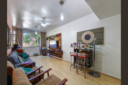 Apartamento à venda com 90m², 2 quartos e 1 vagaSala