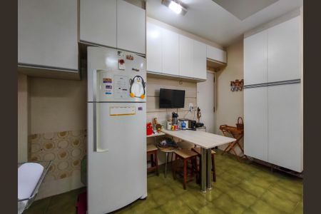 Apartamento à venda com 90m², 2 quartos e 1 vagaCozinha e Área de Serviço