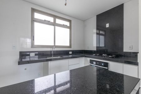 Apartamento à venda com 66m², 2 quartos e 3 vagasCozinha
