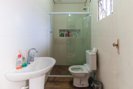 Casa à venda com 350m², 6 quartos e 8 vagasBanheiro 4