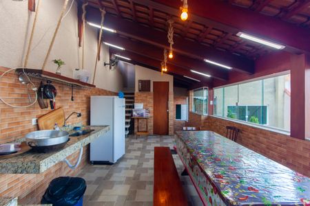 Casa à venda com 350m², 6 quartos e 8 vagasÁrea de Lazer