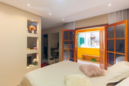 Casa à venda com 350m², 6 quartos e 8 vagasSuíte