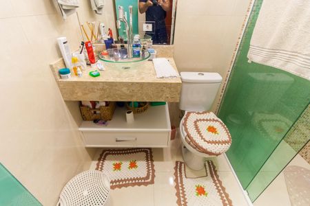 Casa à venda com 350m², 6 quartos e 8 vagasBanheiro 2