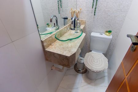 Casa à venda com 350m², 6 quartos e 8 vagasLavabo