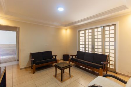 Casa à venda com 350m², 6 quartos e 8 vagasSala 2