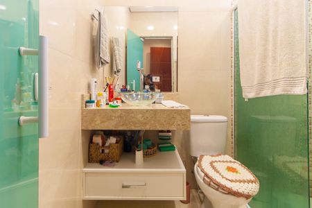 Casa à venda com 350m², 6 quartos e 8 vagasBanheiro 2