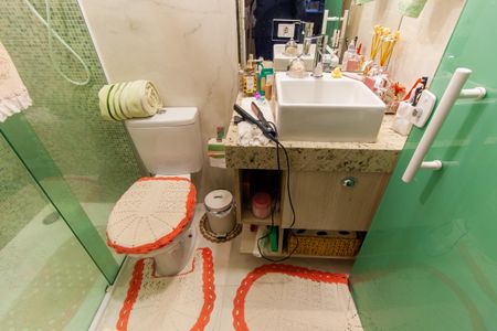 Casa à venda com 350m², 6 quartos e 8 vagasBanheiro da Suíte