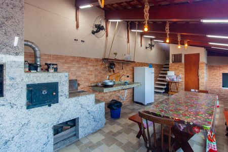 Casa à venda com 350m², 6 quartos e 8 vagasÁrea de Lazer