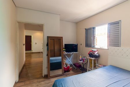 Casa à venda com 350m², 6 quartos e 8 vagasQuarto 5