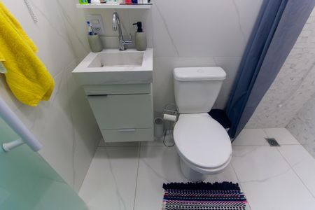 Casa à venda com 350m², 6 quartos e 8 vagasBanheiro 6