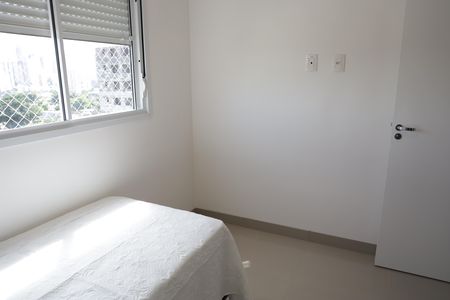 Apartamento para alugar com 78m², 3 quartos e 2 vagasQuarto 2