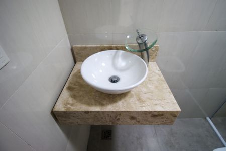 Apartamento para alugar com 44m², 2 quartos e sem vagaBanheiro