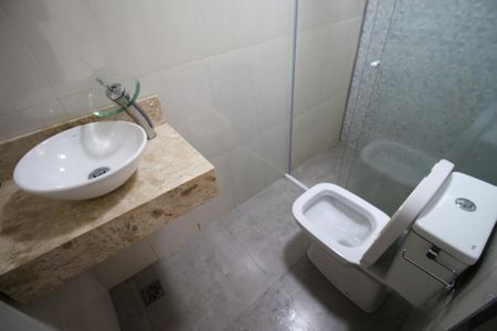 Apartamento para alugar com 44m², 2 quartos e sem vagaBanheiro