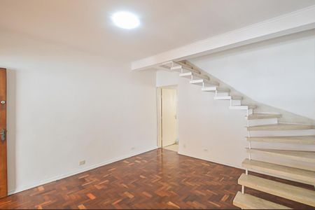 Casa para alugar com 125m², 2 quartos e 2 vagas Casa para alugar com 125m², 2 quartos e 2 vagasSala