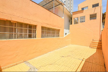 Casa para alugar com 125m², 2 quartos e 2 vagas Casa para alugar com 125m², 2 quartos e 2 vagasQuintal