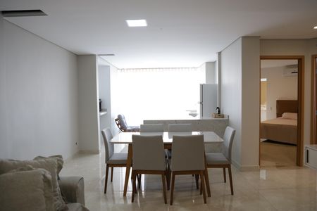 Apartamento para alugar com 90m², 3 quartos e 2 vagasSala