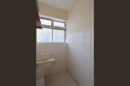 Apartamento à venda com 68m², 2 quartos e 1 vagaÁrea de serviço