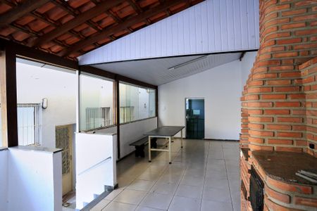 Casa à venda com 300m², 3 quartos e 2 vagasChurrasqueira
