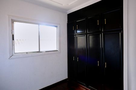 Casa à venda com 300m², 3 quartos e 2 vagasQuarto 1