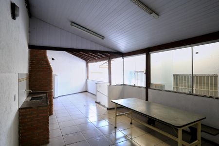Casa à venda com 300m², 3 quartos e 2 vagasChurrasqueira