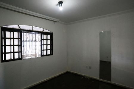 Casa à venda com 300m², 3 quartos e 2 vagasQuarto