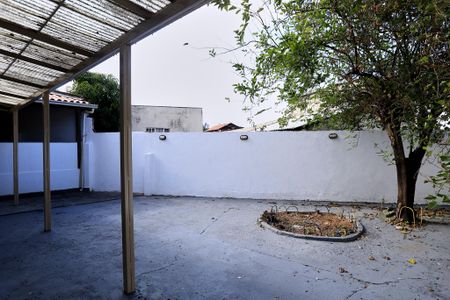 Casa à venda com 300m², 3 quartos e 2 vagasÁrea externa