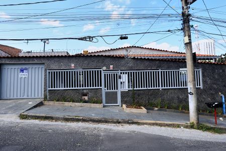 Casa à venda com 300m², 3 quartos e 2 vagasFachada