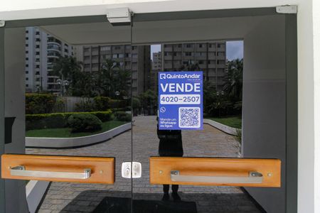 Apartamento para alugar com 210m², 5 quartos e 4 vagasPlaca