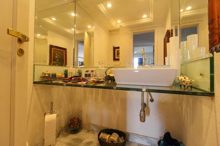 Apartamento para alugar com 210m², 5 quartos e 4 vagasLavabo