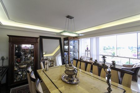 Apartamento para alugar com 210m², 5 quartos e 4 vagasSala de Jantar