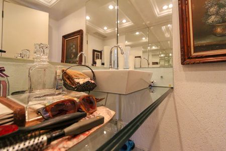 Apartamento para alugar com 210m², 5 quartos e 4 vagasLavabo