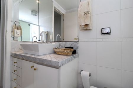 Apartamento para alugar com 210m², 5 quartos e 4 vagasBanheiro da Suíte 2