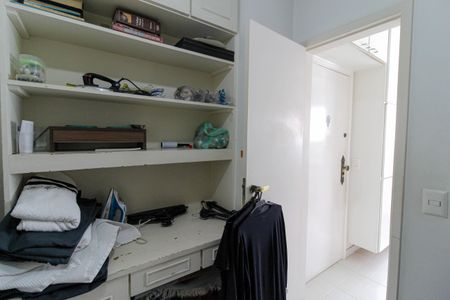 Apartamento para alugar com 210m², 5 quartos e 4 vagasQuarto de Serviço