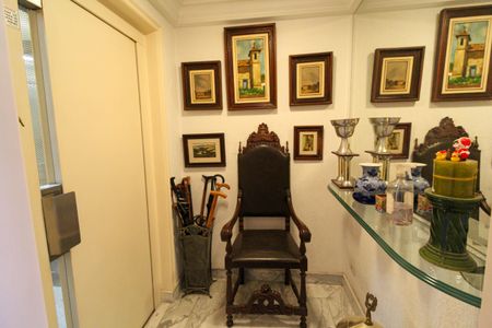 Apartamento para alugar com 210m², 5 quartos e 4 vagasHall de entrada