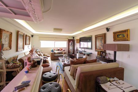 Apartamento para alugar com 210m², 5 quartos e 4 vagasSala