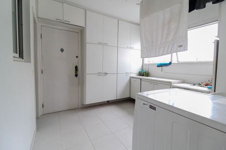 Apartamento para alugar com 210m², 5 quartos e 4 vagasÁrea de serviço
