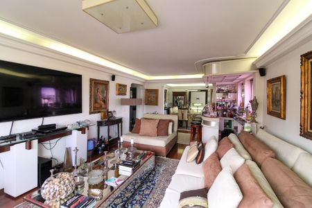 Apartamento para alugar com 210m², 5 quartos e 4 vagasSala