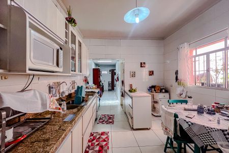 Casa para alugar com 170m², 3 quartos e 2 vagasCozinha