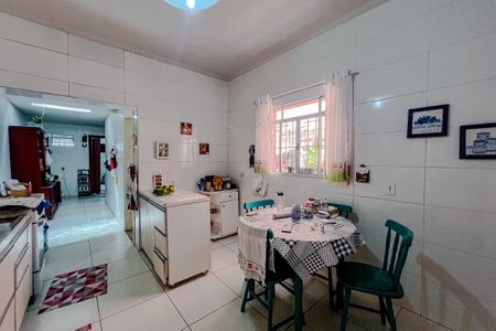 Casa para alugar com 170m², 3 quartos e 2 vagasCozinha