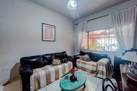 Casa para alugar com 170m², 3 quartos e 2 vagasSala