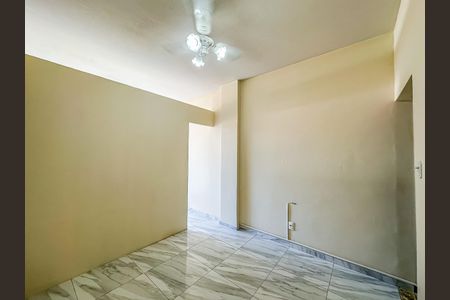 Apartamento à venda com 30m², 1 quarto e sem vagaSala