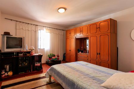 Casa à venda com 270m², 3 quartos e 1 vagaQuarto