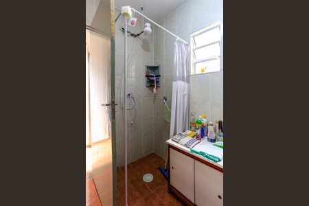 Casa à venda com 270m², 3 quartos e 1 vagaBanheiro 2