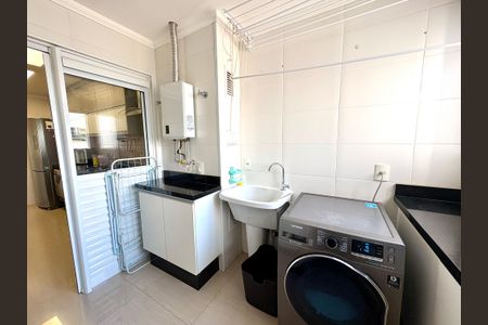 Apartamento à venda com 108m², 3 quartos e 2 vagas Apartamento à venda com 108m², 3 quartos e 2 vagasÁrea de Serviço