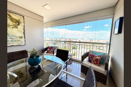 Apartamento à venda com 108m², 3 quartos e 2 vagas Apartamento à venda com 108m², 3 quartos e 2 vagasSacada