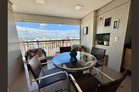 Apartamento à venda com 108m², 3 quartos e 2 vagas Apartamento à venda com 108m², 3 quartos e 2 vagasSacada