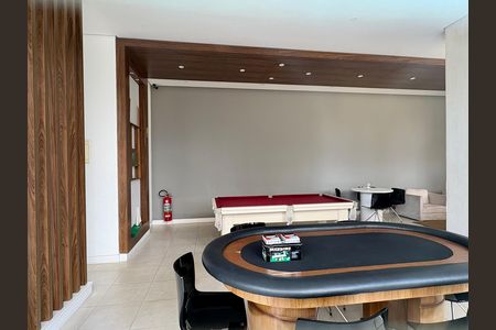 Apartamento à venda com 108m², 3 quartos e 2 vagas Apartamento à venda com 108m², 3 quartos e 2 vagasÁrea comum - Salão de Jogos Adulto