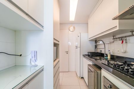 Apartamento à venda com 96m², 2 quartos e 3 vagasCozinha